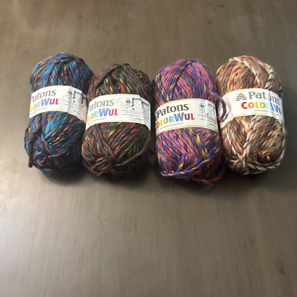 Patons classic wool yarn. Colorwul. 100% wool. 4 skeins 360 Yards
